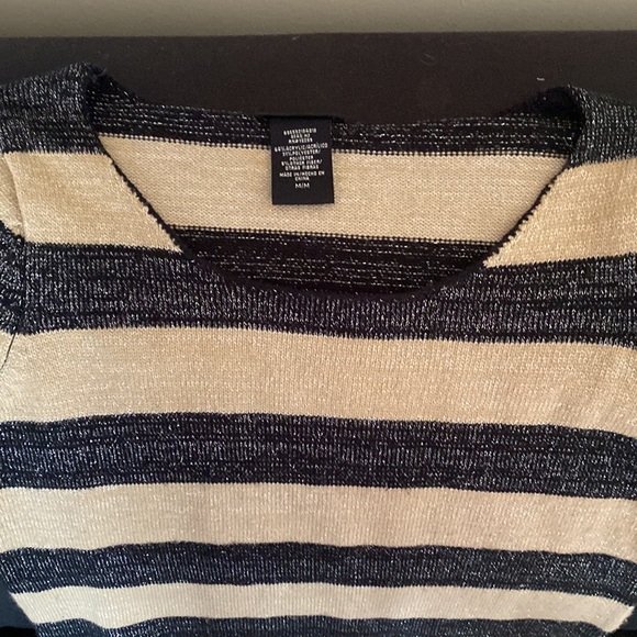 Metaphor sparkly striped sweater. 16.5x26 - Picture 6 of 10